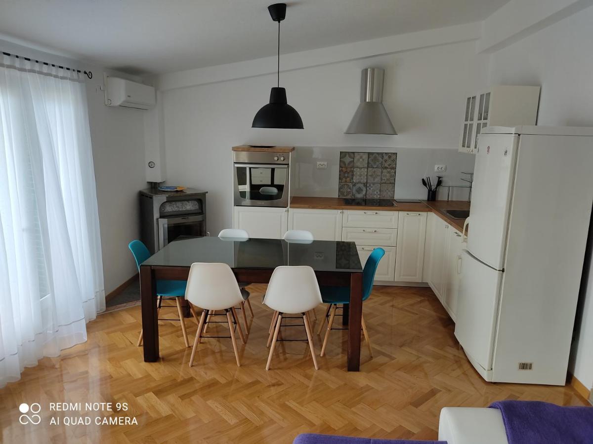 Apartmani Niko Подгора Екстериор снимка